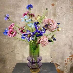 Zijden arrangement kleuren blauw paars groen blauw
