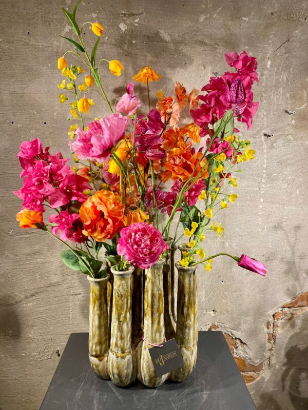 Zijden arrangement kleuren roze oranje geel