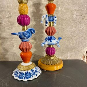 set kandelaren van 2 hoog 26 en 28 cm