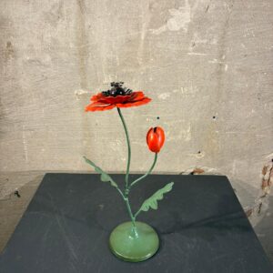 Metalen papaver rood