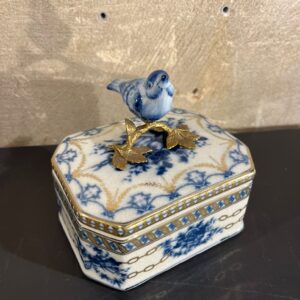 Doosje met deksel vogel