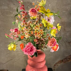 Zijden boeket met roze vaas