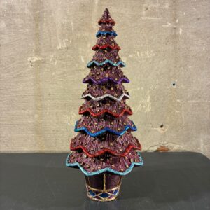 Resin kerstboom plum purple garland