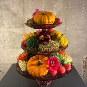 Indian summer etagere