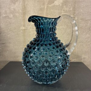 Karaf blauw met helder handvat